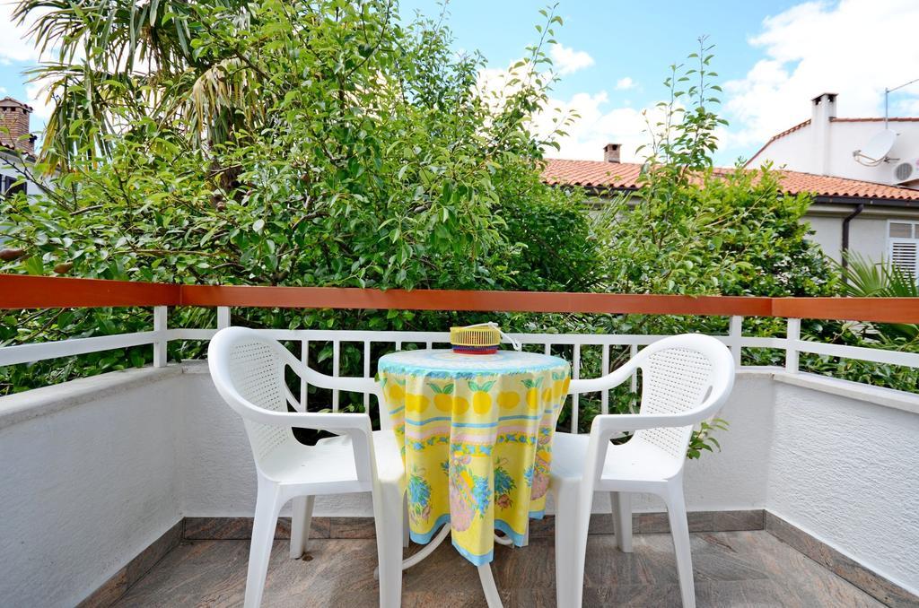 Dea * Porec