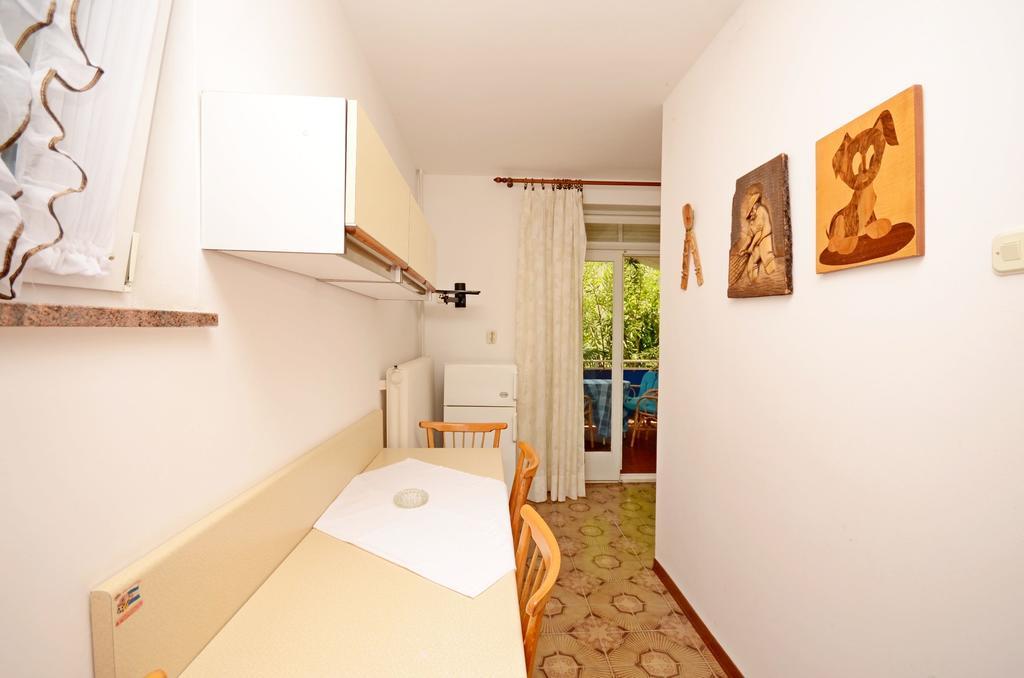 Dea Apartment *